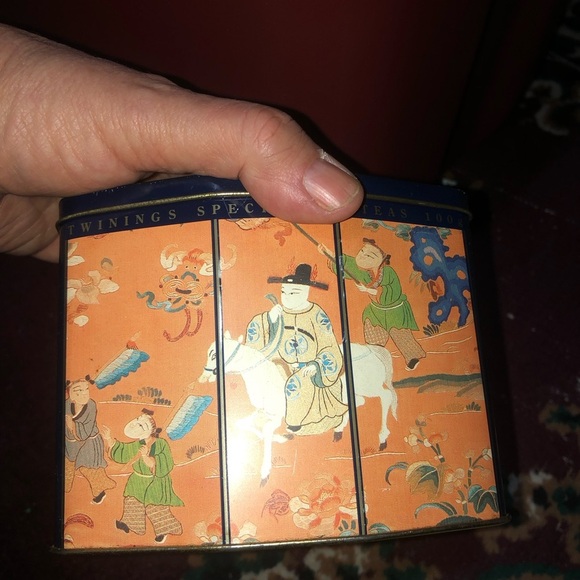 Vintage Twinings Asian Art Decorative Tin- collectible tin for tea drinkers-used - Picture 3 of 8